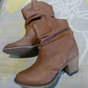Brown Leather Heeled Boots size 9